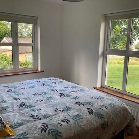 M026 Teach Ban * Westport